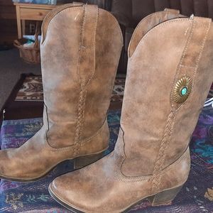 Ladies western boots